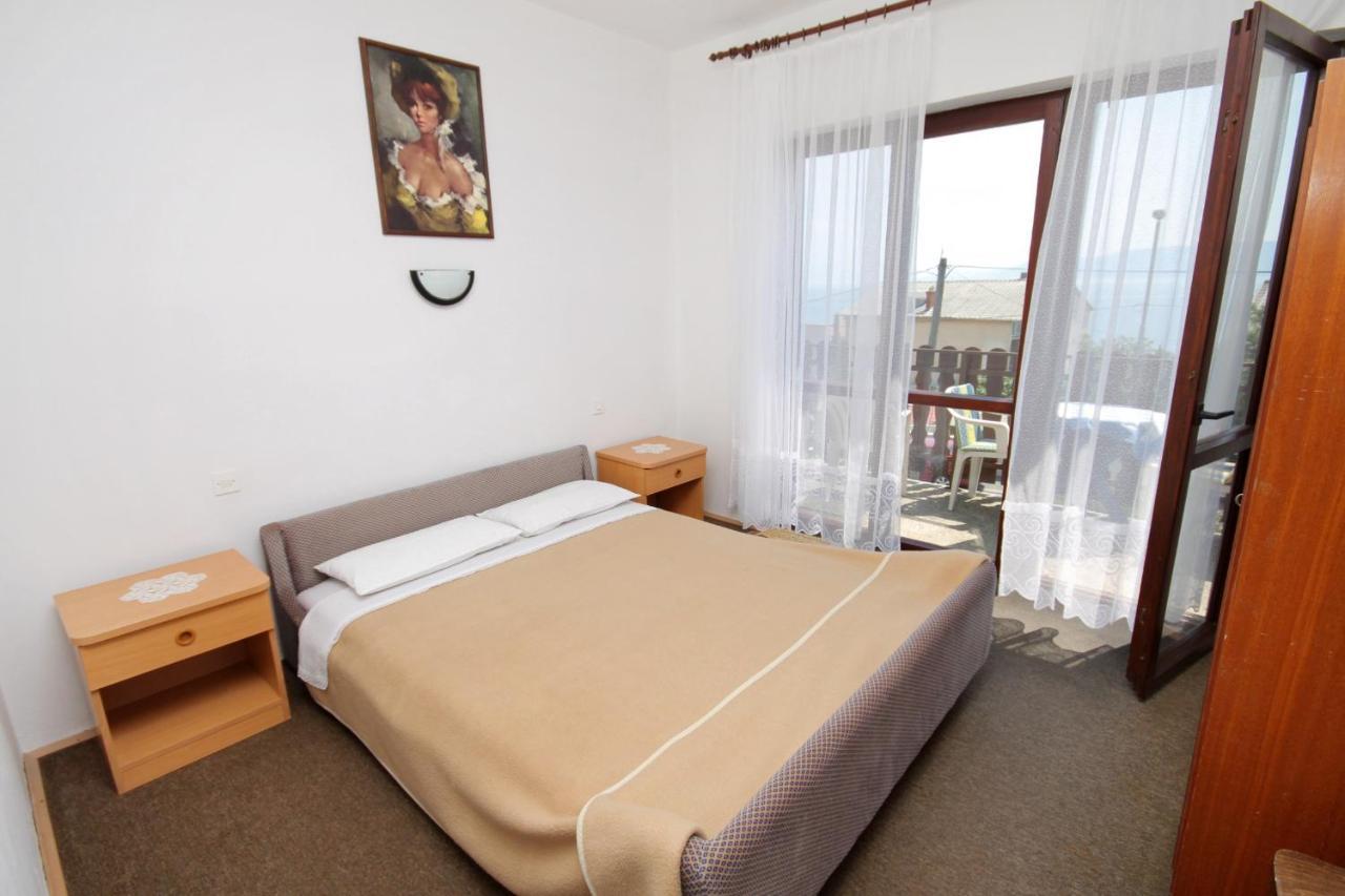 Apartments With A Parking Space Novi Vinodolski - 5600 ภายนอก รูปภาพ